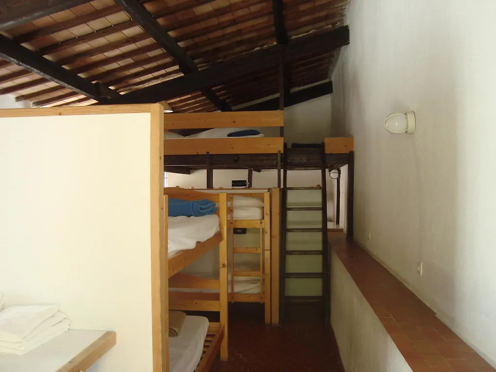Auberge Des Seguins Buoux